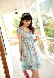 连衣裙成人遮肚子视频,连衣裙巧遮肚子，轻松打造完美身形